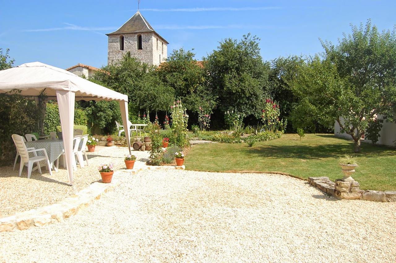 La Belle Lavande, Chambre d hôte Chenommet Extérieur photo